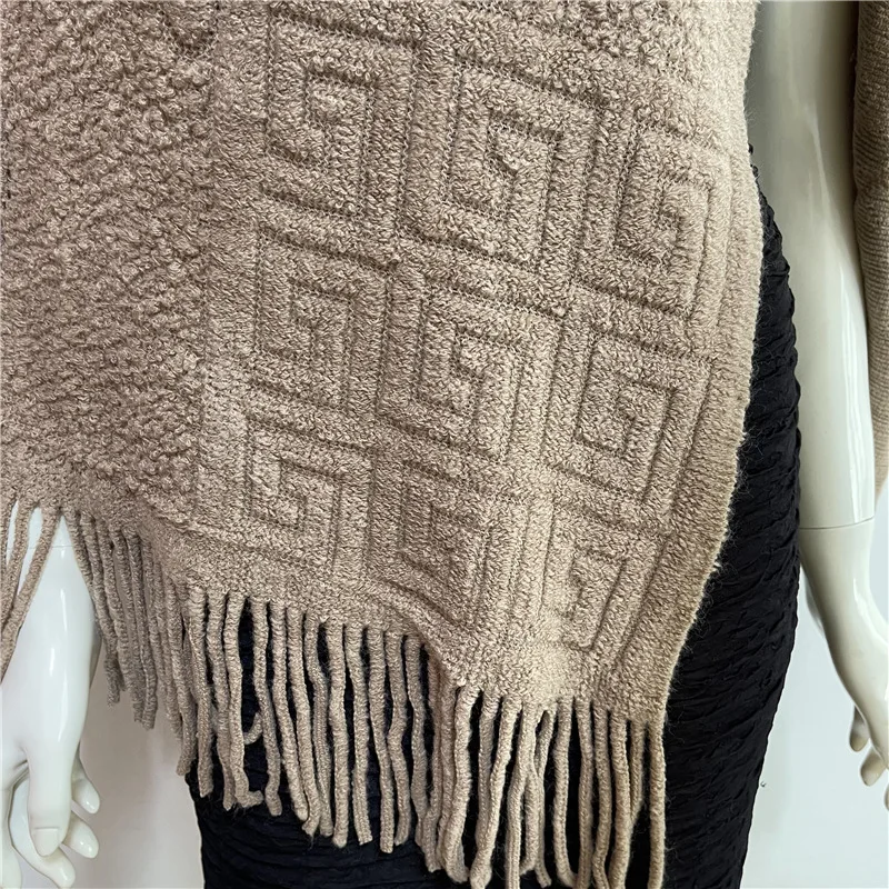 ฤดูใบไม้ผลิฤดูใบไม้ร่วงเสื้อกันหนาวเสื้อกันหนาวผู้หญิงด้านนอก V คอ Shawl Lady เสื้อคลุมแฟชั่นสีทึบเกาหลีพู่สีดํา P8