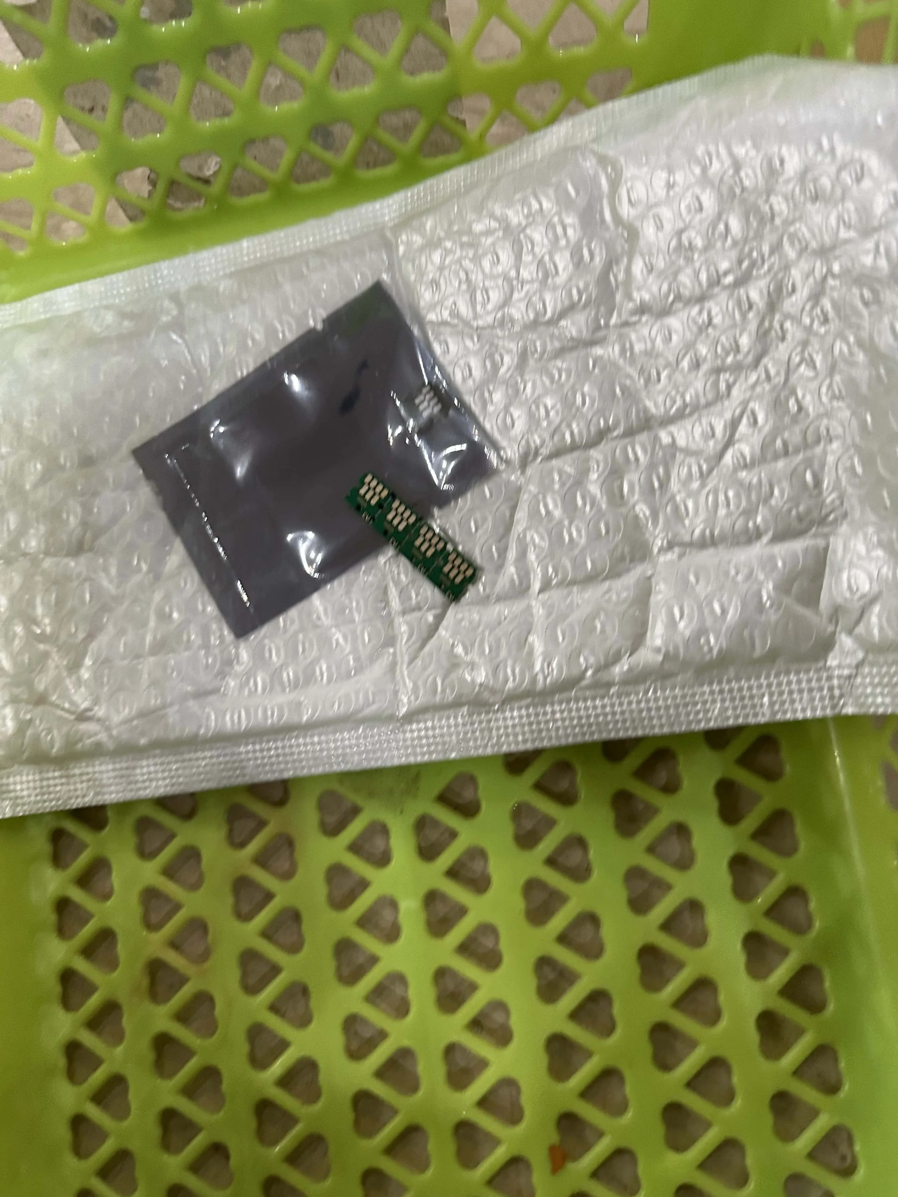 

C13S210057 SC13MB Maintenance Tank Box Chip For Epson F570 F500 T3170 T5170 F571 T2100 T3100 T5100 T3160 T2170 T3130 530 Printer