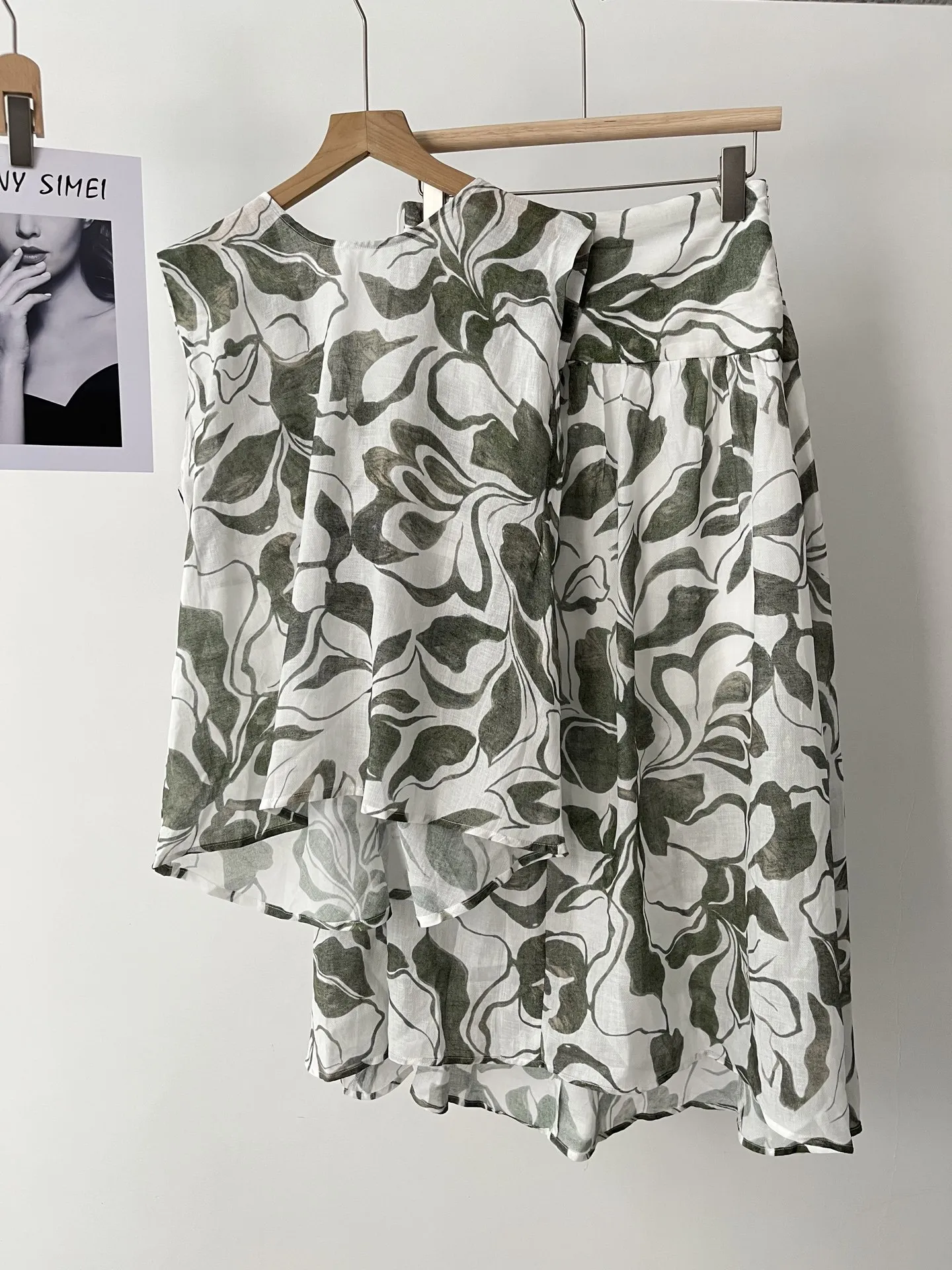 

Suit Women's Floral Print Kink Sleeveless Ramie Vest Top Summer Vacation Skirt 030-0907