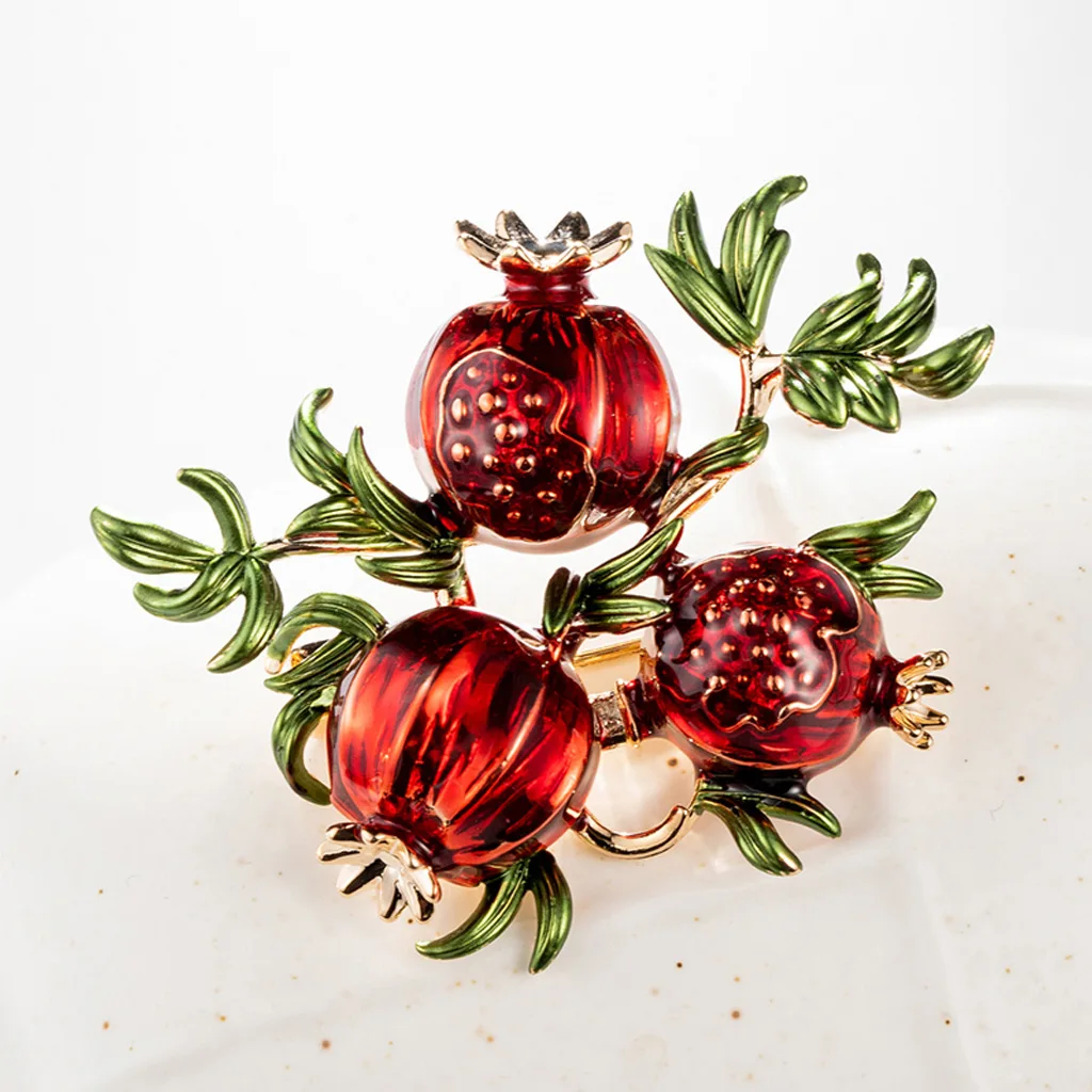 Fashion Handmade Pomegranate Brooches For Women Men Versatile Exquisite Alloy Drop Oil DIY Fruit Brooch Pins Luxury Jewelry Gift