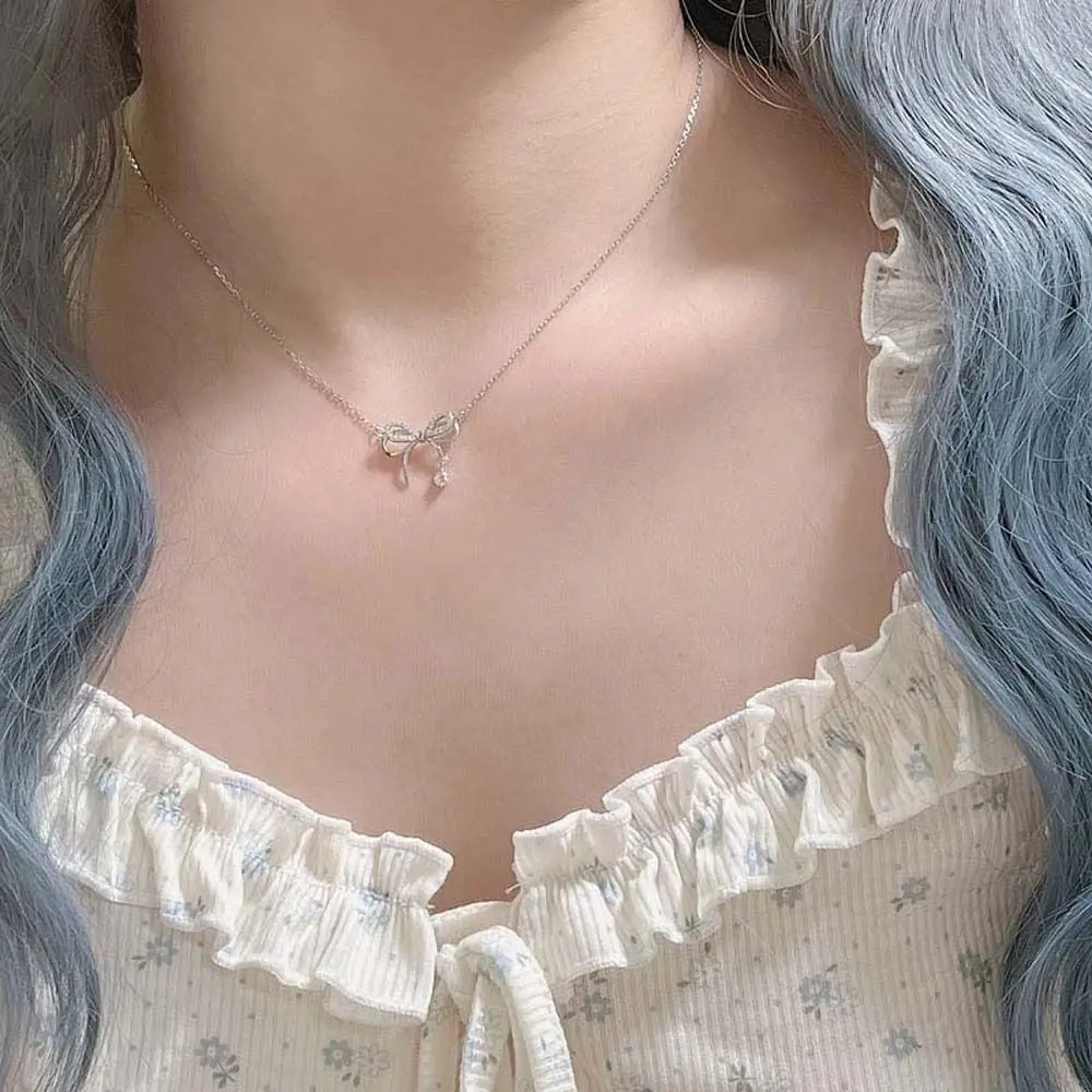 Clavicle Chain Silver Bowknot Necklace Jewelry Accessories Love Heart Pendant Bow Necklace Pendant Rhinestone Choker