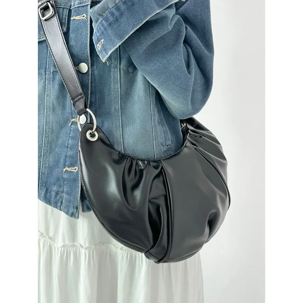 Casual Half Moon Shoulder Bag Ruched Women Designer Handbag Soft Light Croissant Crossbody Bags for Women Peascod Shaped Tote