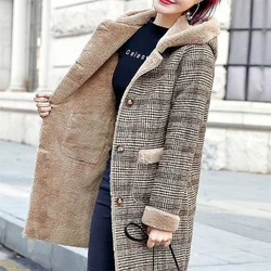 Women's Plaid Wool Coat Thick Velvet Thickened Warm Mid-Long Jackets Hooded Warm Woolen coat Ladies Winter Jacket Faux Fur Coat