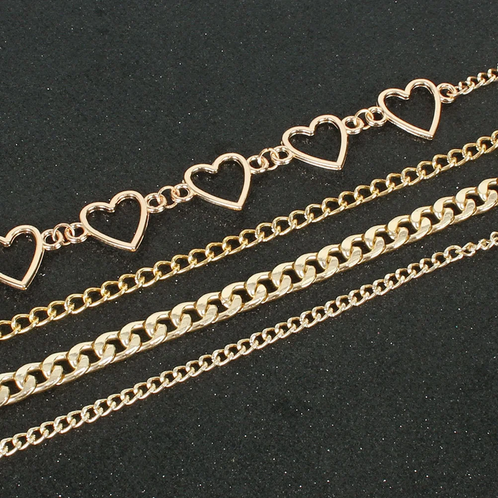 

Heart Cutout Necklace Delicate Jewelry Multi-layer Golden Clavicle Woman