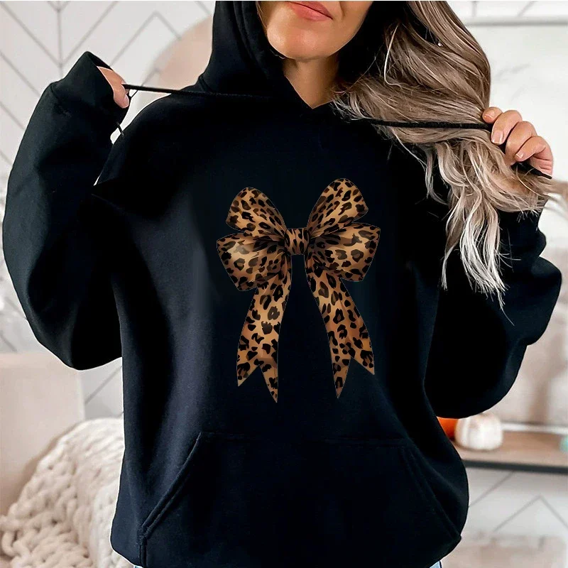Felpe con cappuccio con stampa leopardata con fiocco a cuore e amore taglie forti Felpe divertenti a maniche lunghe Streetwear Pullover con cappuccio grafico casual da donna