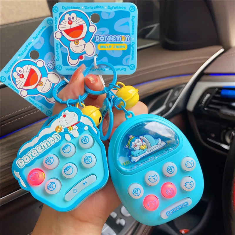 Doraemon sleutelhanger hanger ruimteschip omgevingslicht gopher machine sleutelhanger cartoon sieraden decoraties kawaii auto sleutelhanger charme