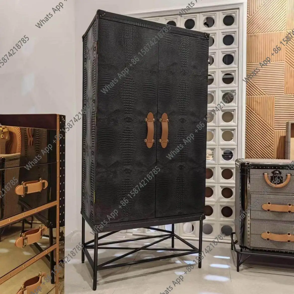 

Vintage Wardrobe Black Crocodile Pattern Modern Italian High-end Living Room Bedroom Medieval European And American Furniture Li