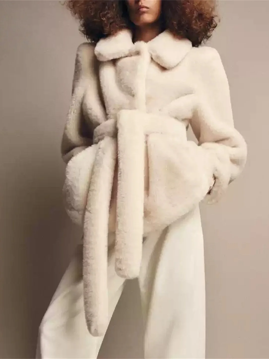 جديد الخريف المرأة Faionable حصيرة تأثير الفراء الاصطناعي معطف مربوط طويل Sve الوقوف صالح k اللون تصميم Blo