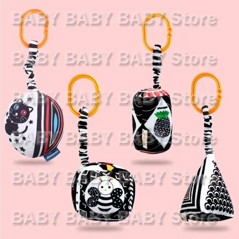

Q81A Black and White Geometric Car Hanging Baby Rattle Sensory Training