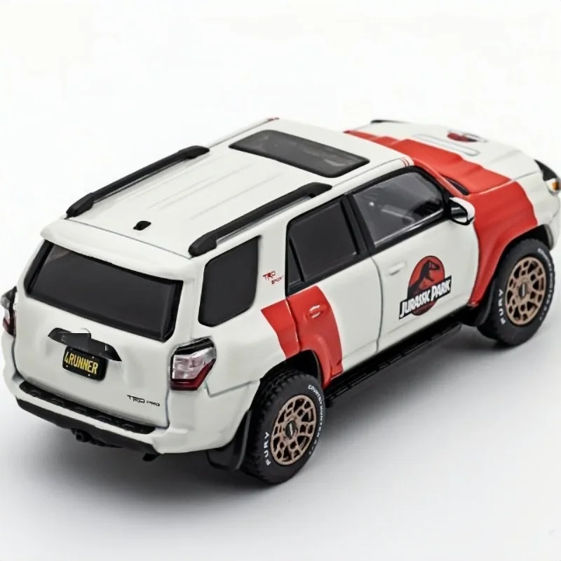 GCD 1:64 4-Runner Jurassic World dicat model kendaraan off-road Aloi