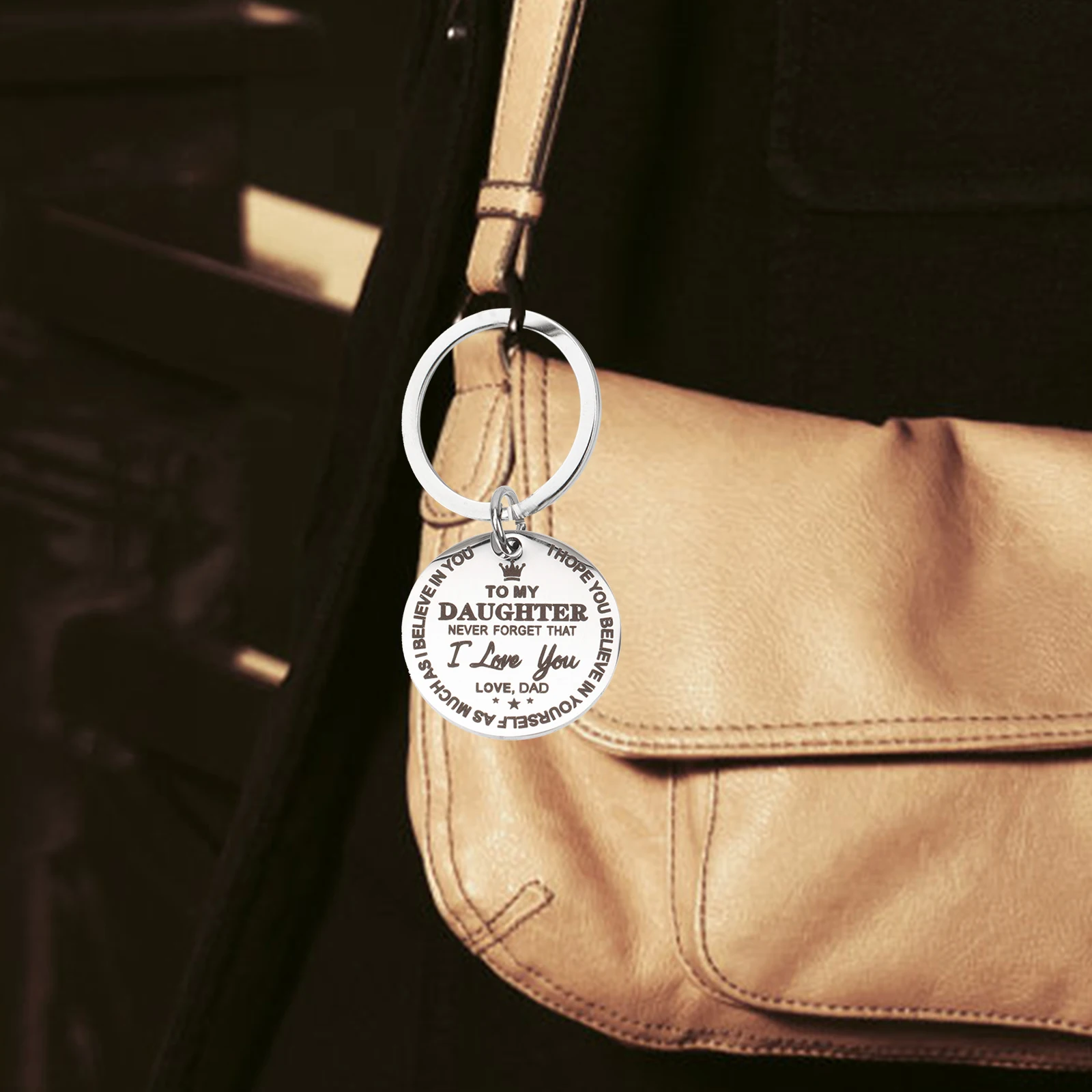 

2Pcs Family Gift Keychain Decor High Quality Material Long Lasting Use for Handbag Backpack Family Affection Keychains