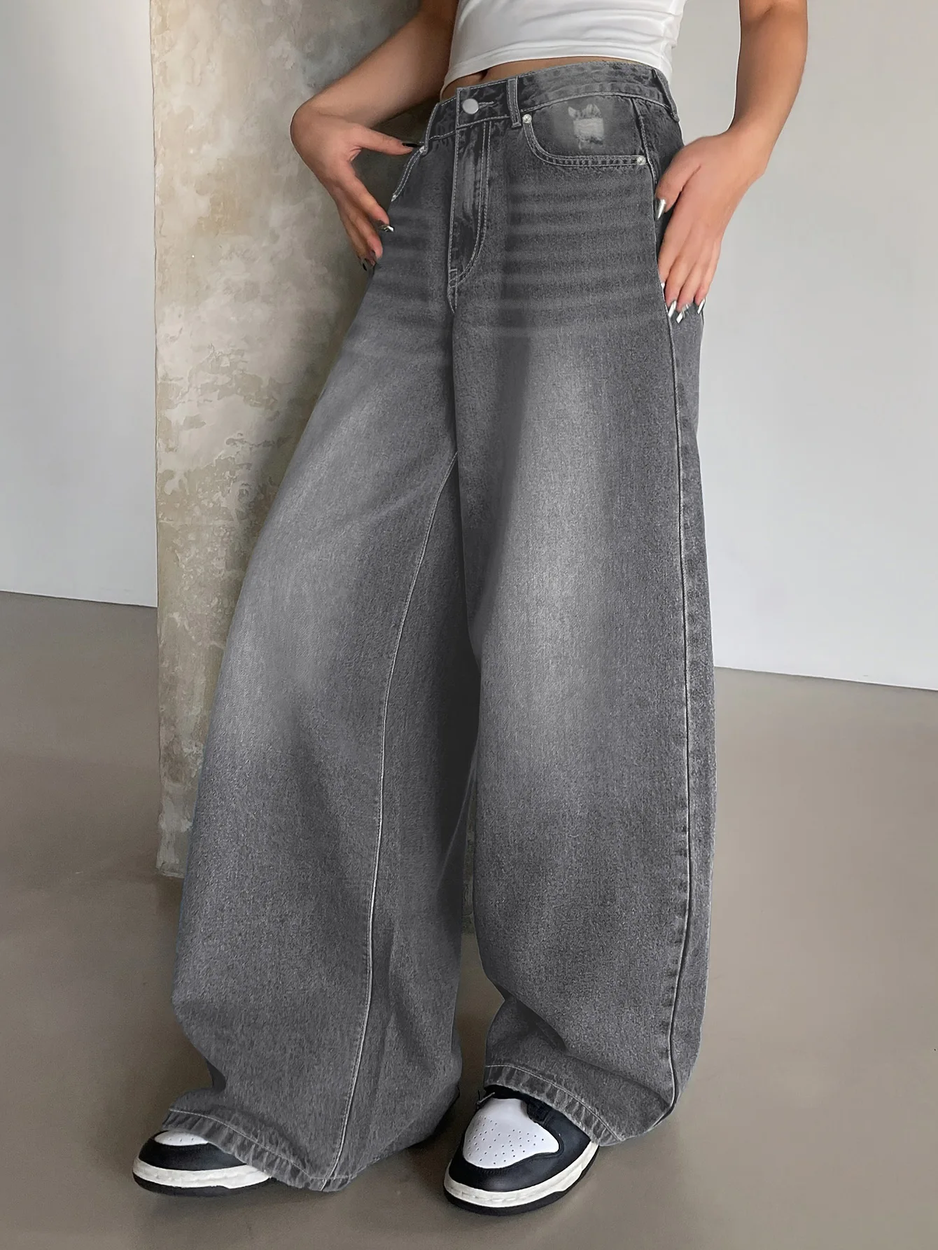 American Casual High-waisted Floor-length Jeans. 2026 Four Seasons New Fashionable Washed Ripped Loose Wide-leg Jeans for Ladies