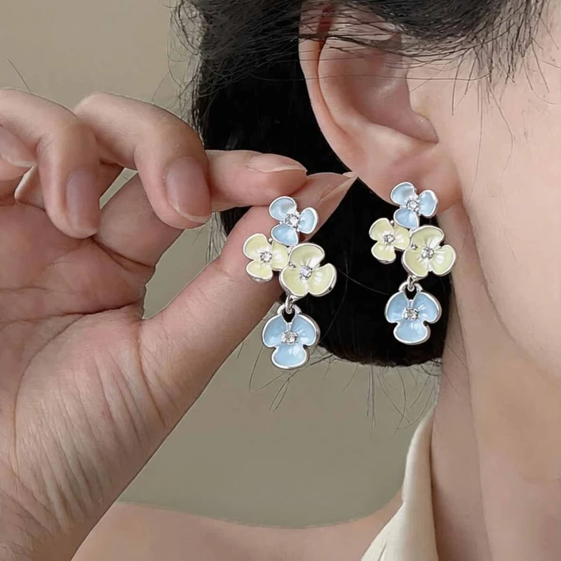 New Summer Fashion Sweet Cute Enamel Flowers Tassel Studs for Women Vacation Unique Versatile Personalized Party Jewelry Gift