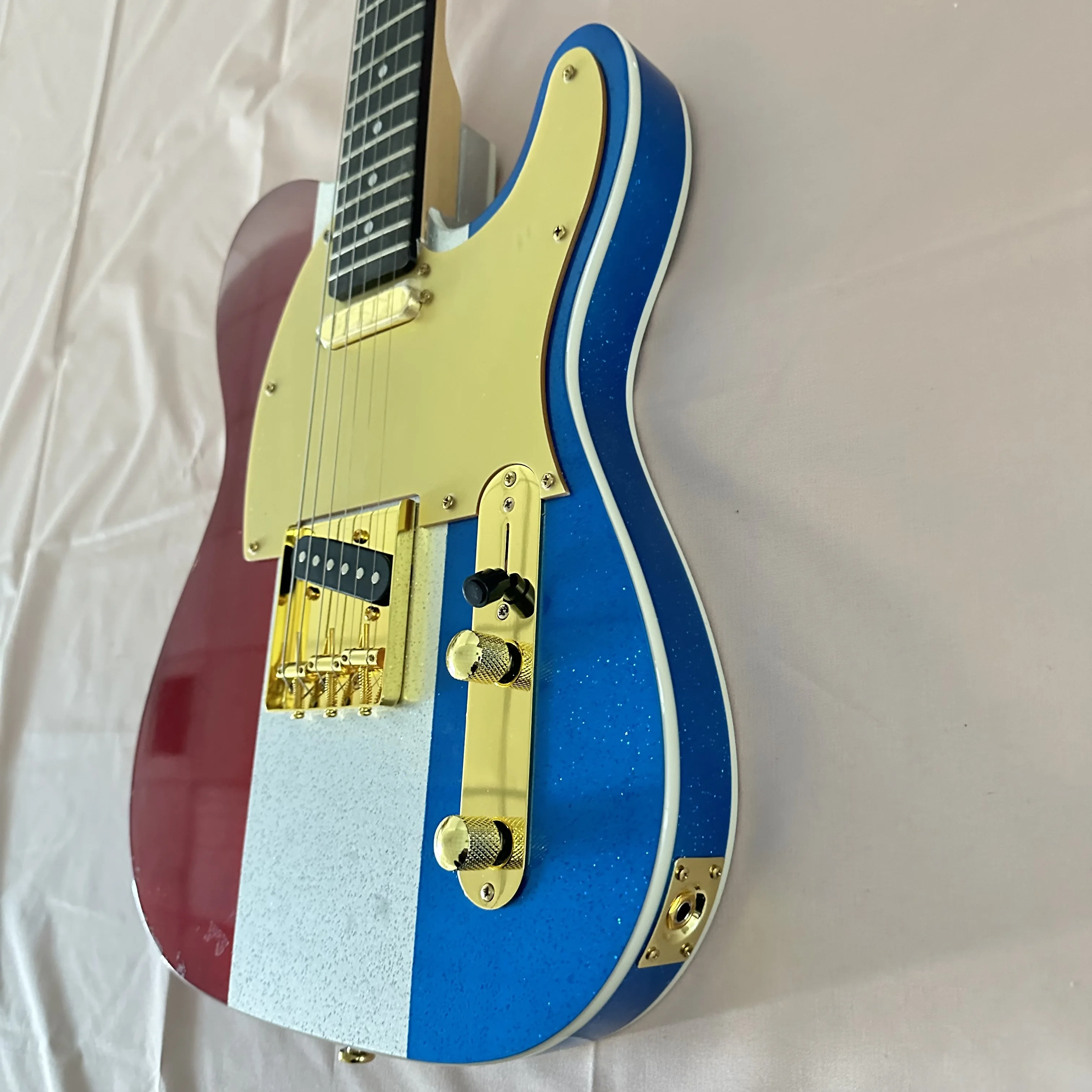 Musical Instrument Mandolin - エレキギター レッド シルバー ブルー グリッター 縦縞