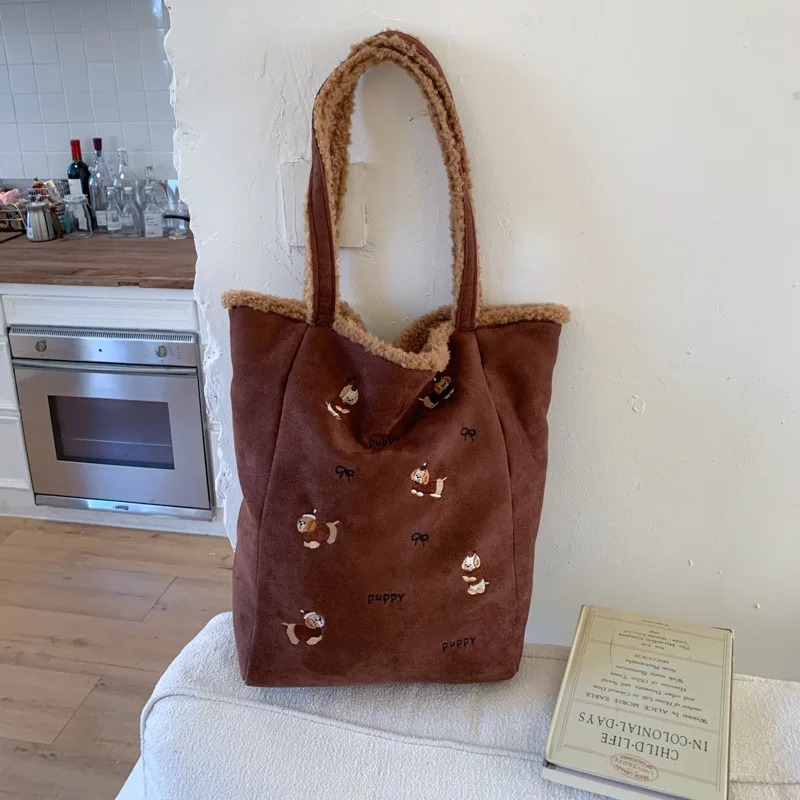 

Fluffy Dachshund Simple Crossbody Bag Women Large Capacity Commuting Shoulder Bag Comfortable and Versatile Texture Bucket Bag