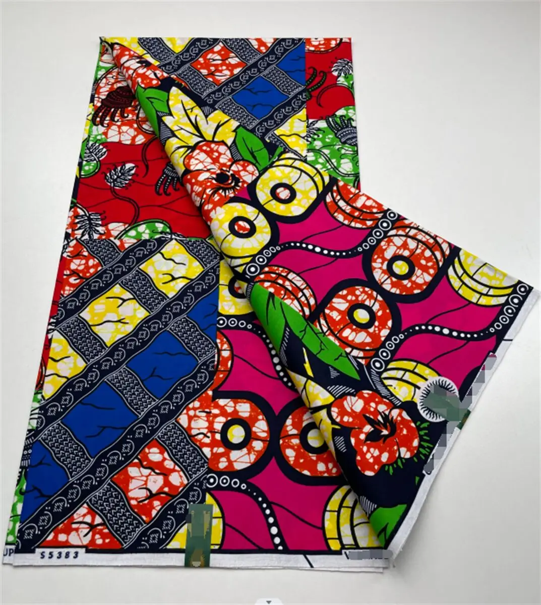 

2024 Latest Design African Real Wax Print Fabric Ankara Wax Fabrc 100%Cotton Wax Fabric Guaranteed Veritable Soft Sewing Materia