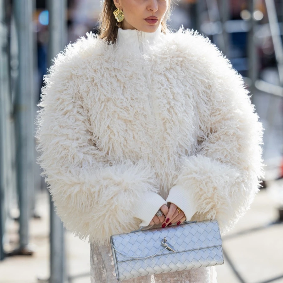 Women Faux Fur Coats Jackets Round Neck Short Coat Thick Warm Y2k Streetwear Jacket Elegant Work Outerwear Autumn Winter