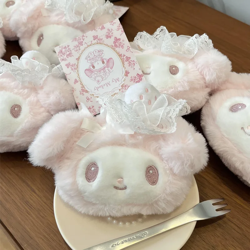 スイートホワイトストロベリーシリーズ サンリオ マイメロディ レースロリータ ぬいぐるみ コインパース 漫画風ハートボタンバッグ ペンダント イヤホンバッグ