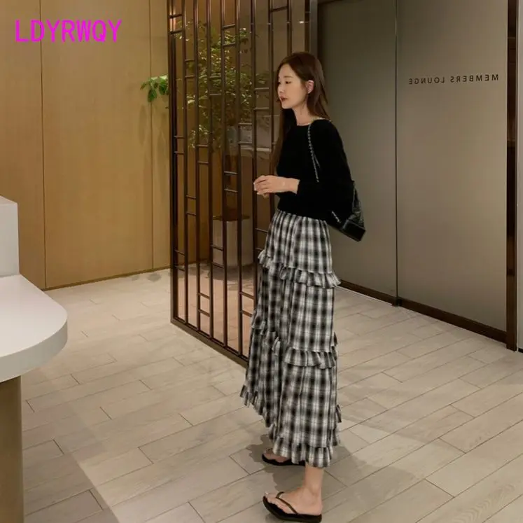 Korea spring and summer 2023 new temperament high waist loose casual ruffled plaid skirt