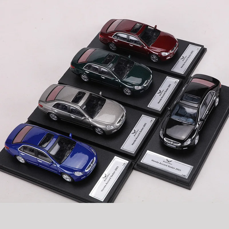 

DCT 1:64 Honda Accord 7th Generation Simulation Alloy Car Model Collectible Ornament Children Boy Birthday Gift Home Decoration