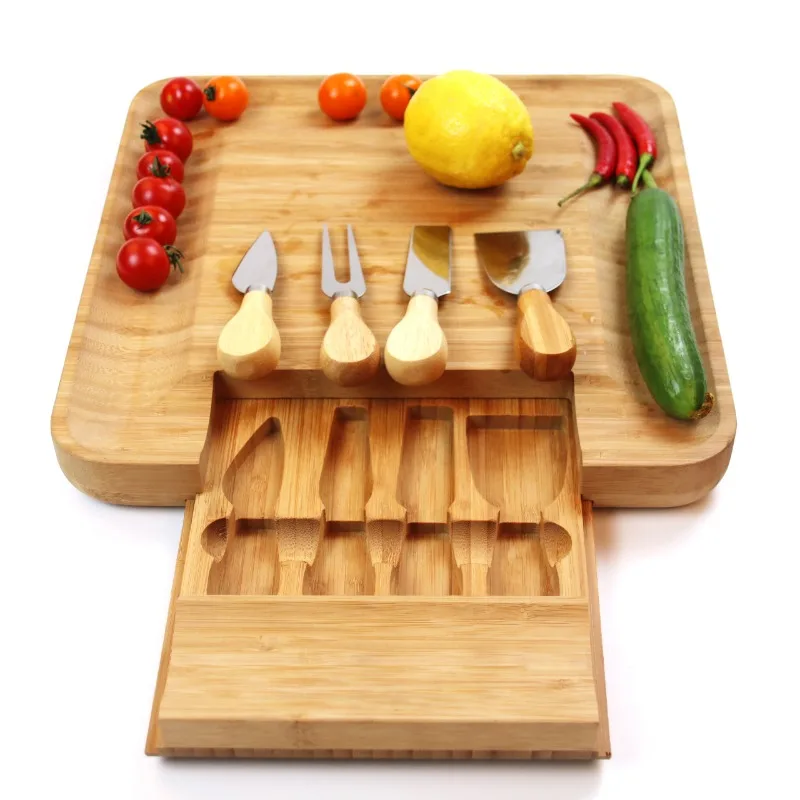 

Bamboo cheese plate with cheese tool
