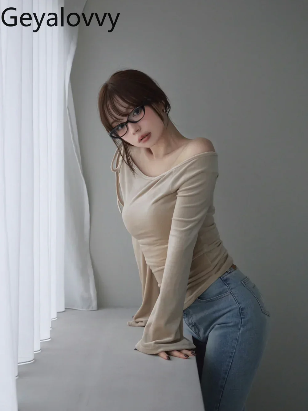 

Japanese Style Pure Desire Sweet Solid Color Off-Shoulder Top for Women Autumn One-Shoulder Tie Slim Fit Long Sleeve Base Shirt