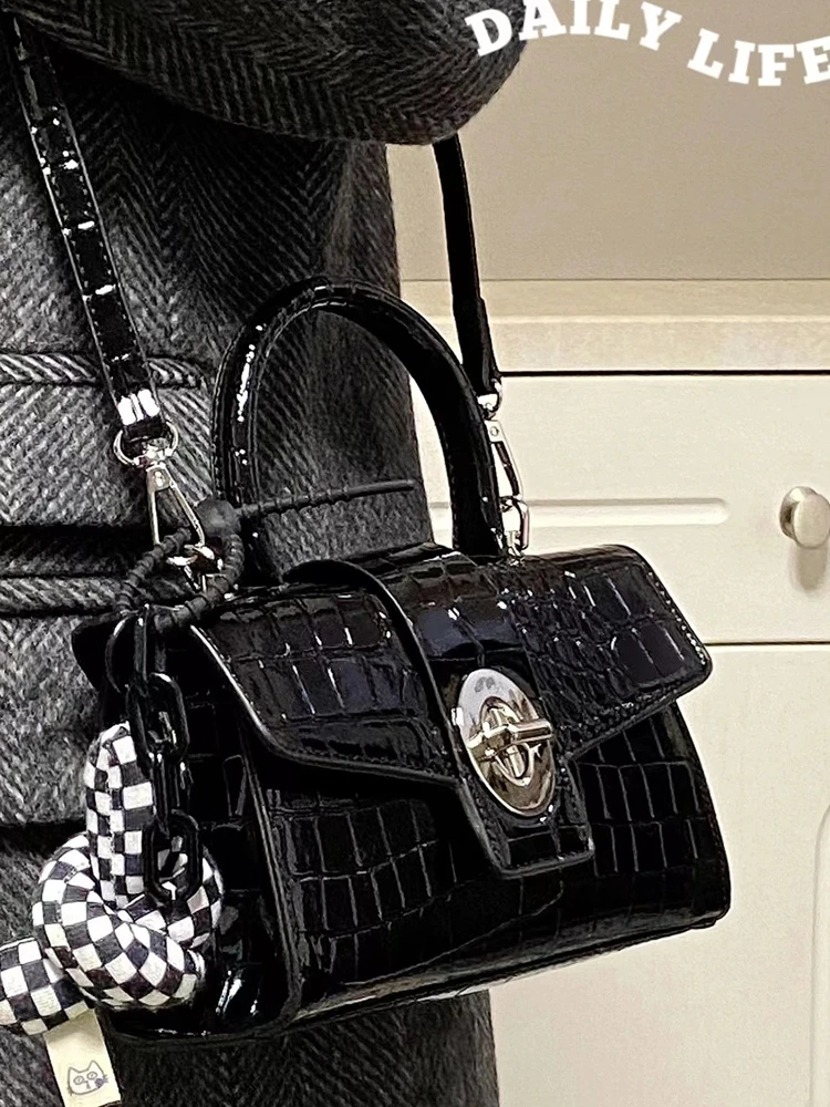 

Модная женская сумка через плечо с 3D-эффектом под крокодила, квадратная, повседневная, с застежкой Lo Bule