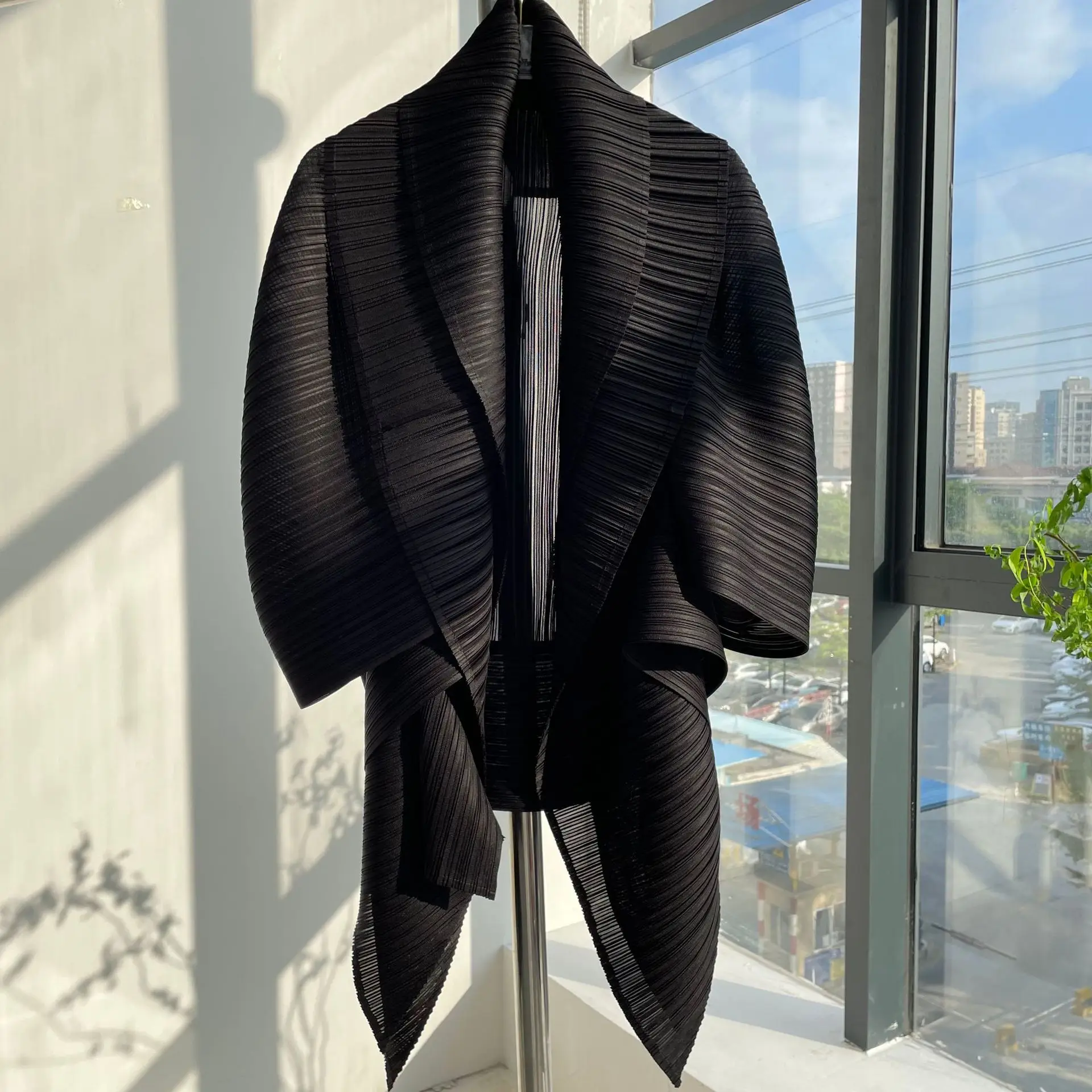 Miyake Pleated Shirt Loose Lapel Oversized Jackets Art Pleated Bat Solid color Cardigan Coat