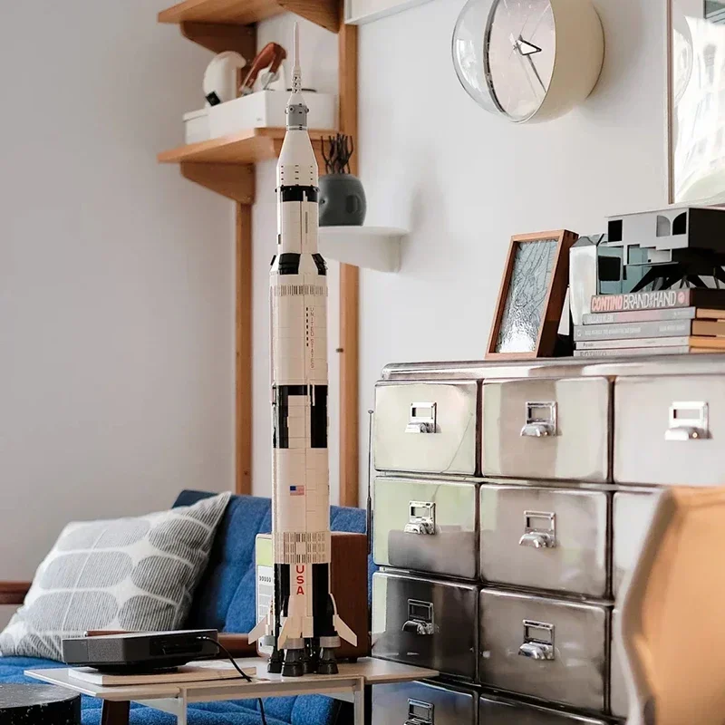 Creive MOC Apollo Saturn V Building Blocks Modello Spazio Razzo Assemblaggio Mattoni Giocattoli Compleanno Regali Di Natale Per Il Capretto Ragazzo Adulto