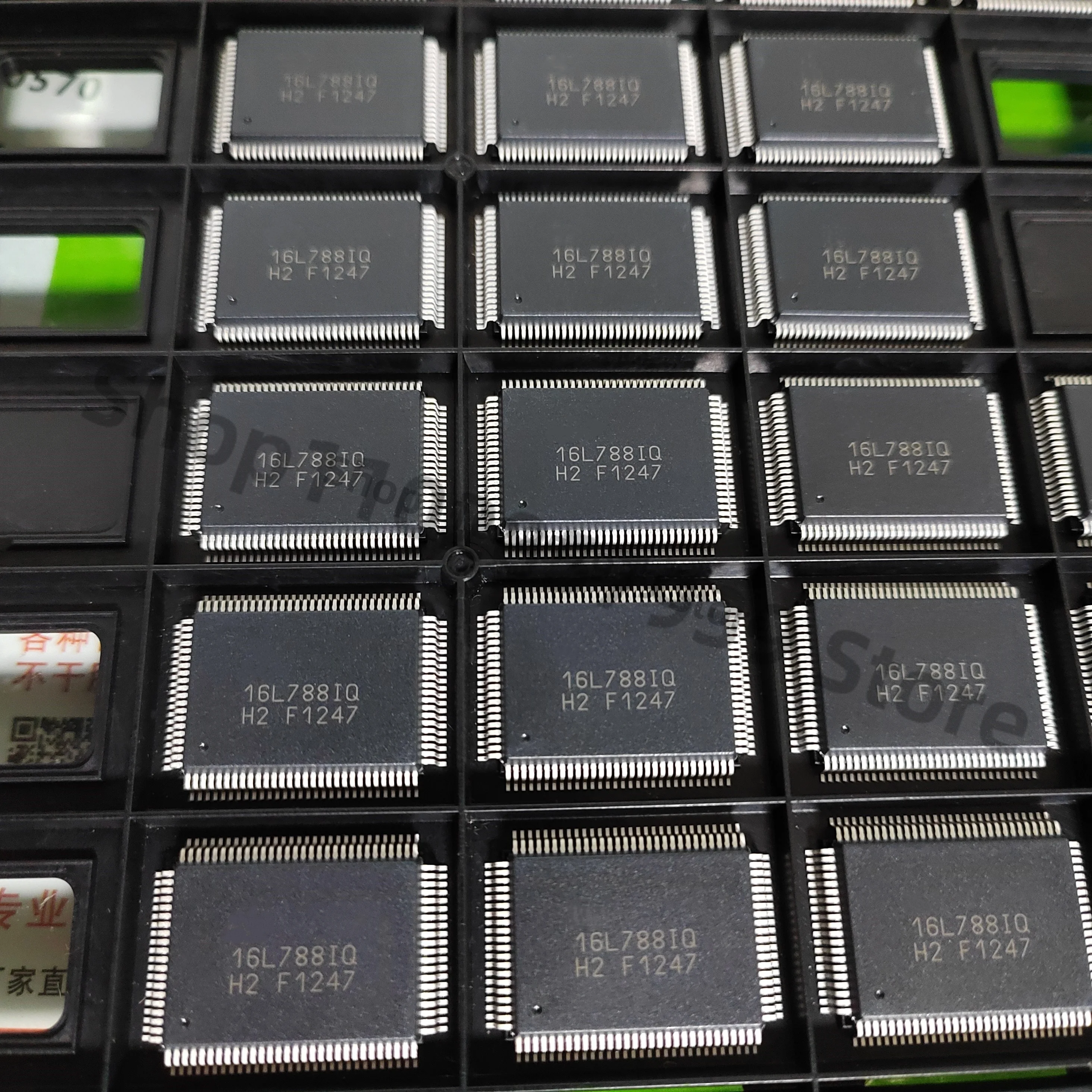 

1pcs/lot XR16L788IQ-F 16L788IQ QFP-100 Original bus to UART