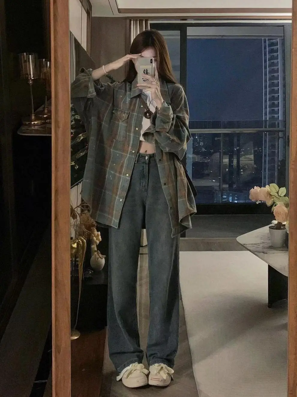 Oversized Plaid Shirt with Lapel Pocket for Women, Long Sleeve, Vintage Fashion, Loose Fit Blouse, Korean Style, Autumn and Wint