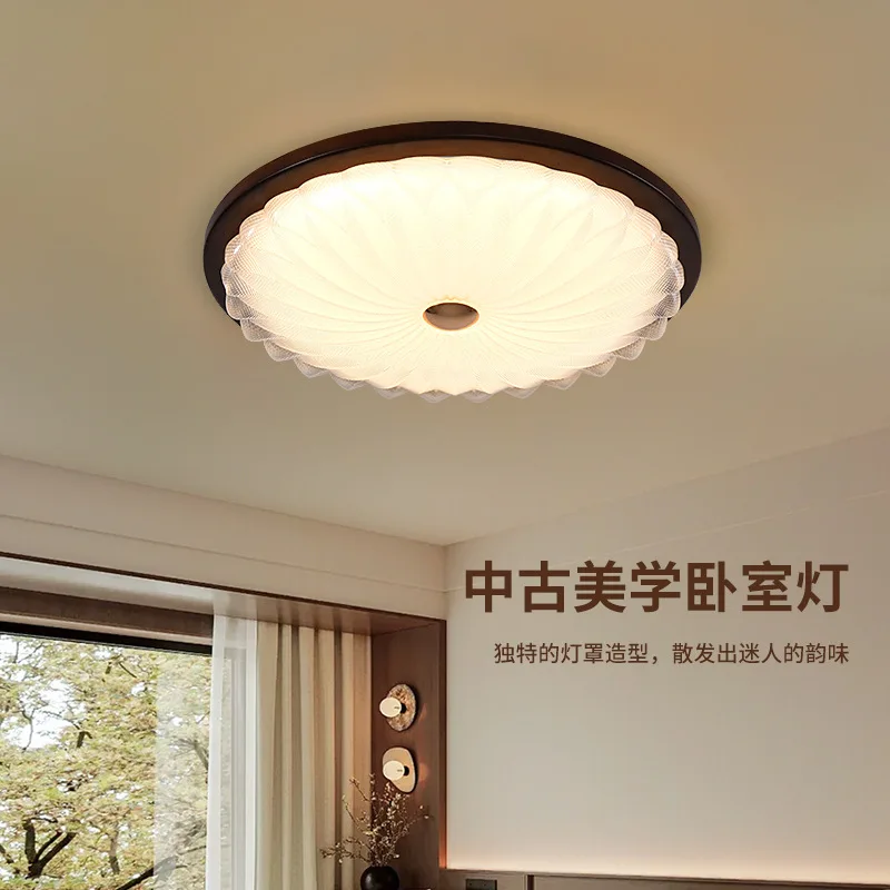 Lampade a spettro completo, plafoniere medievali