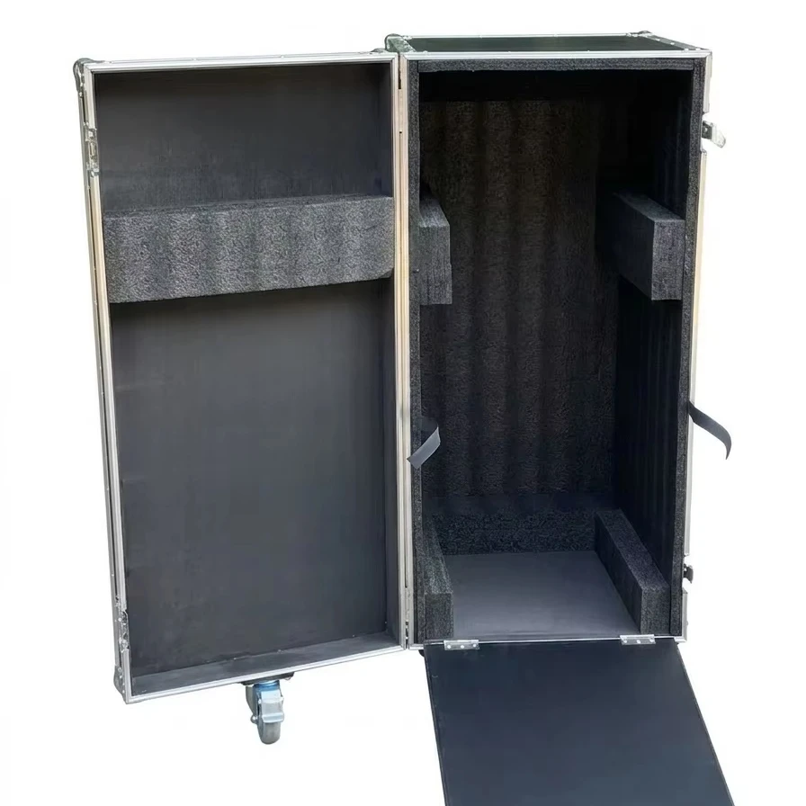 Customized LED Folding Display Aviation Box Poster LED Screen for 640 * 2240mm Foldablel Poster LED Screen