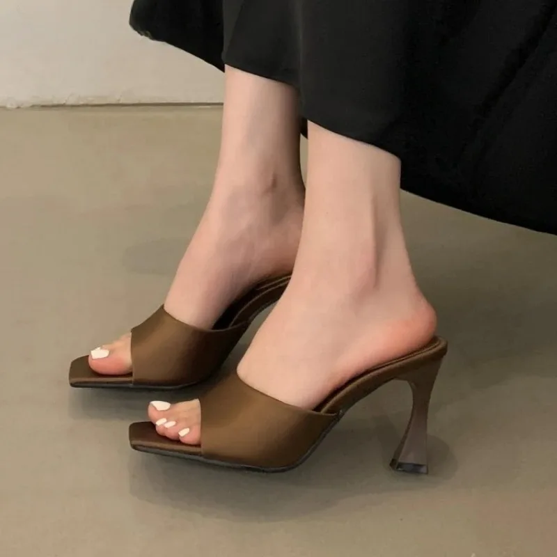 

Designer Luxury Summer Thick Heel Women Slippers Fashion Open Toe Slide Ladies Elegant Stripper Party Dress Sandalias