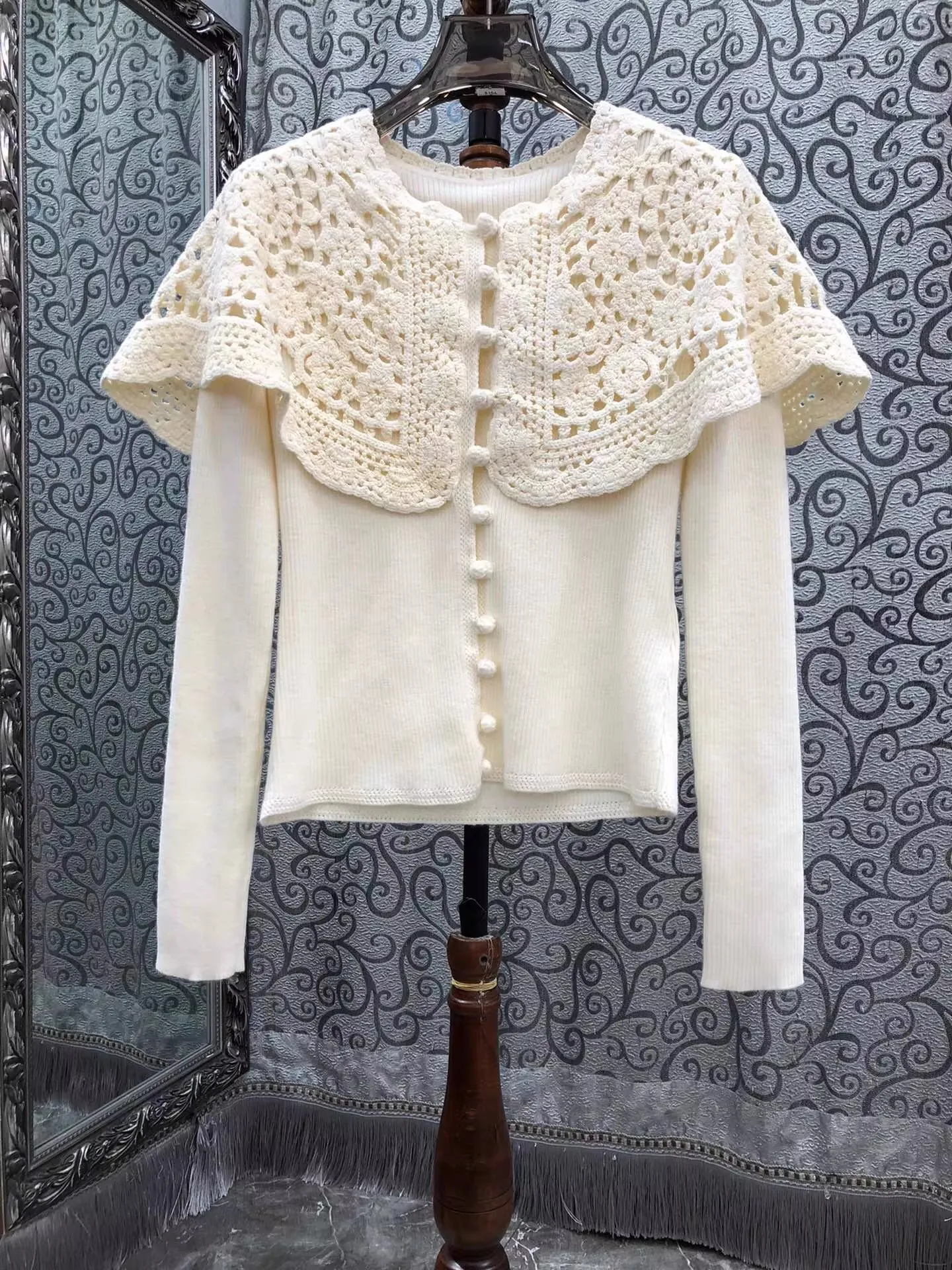 

High Quality New Sweater Cardigans 2026 Spring Fashion Women Crochet Knitting Patchwork Long Sleeve Beige Black Cardigan Tops