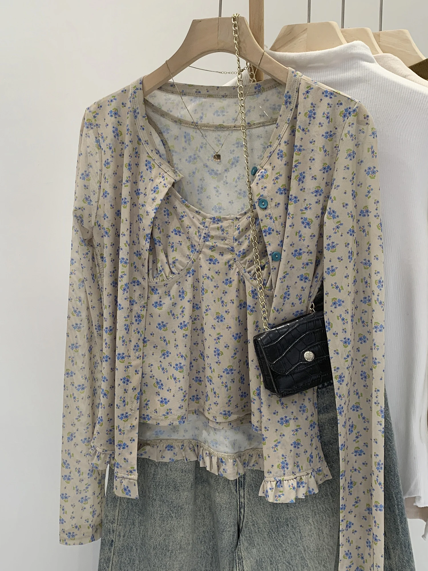 

Korean Style Chic Floral Print Long Sleeve Wrap Cardigan And Crop Top Women's Two-Piece Set Fashionable Vintage Style Autumn ...