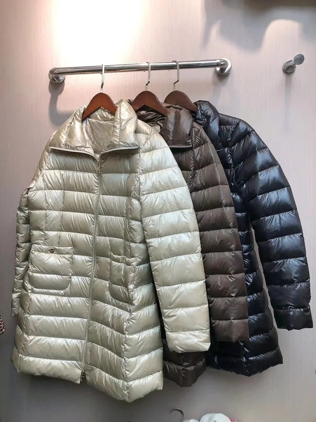 2025H نمط جديد سستة الياقة المدورة سترة أنيقة للتنقل سترة طويلة أسفل