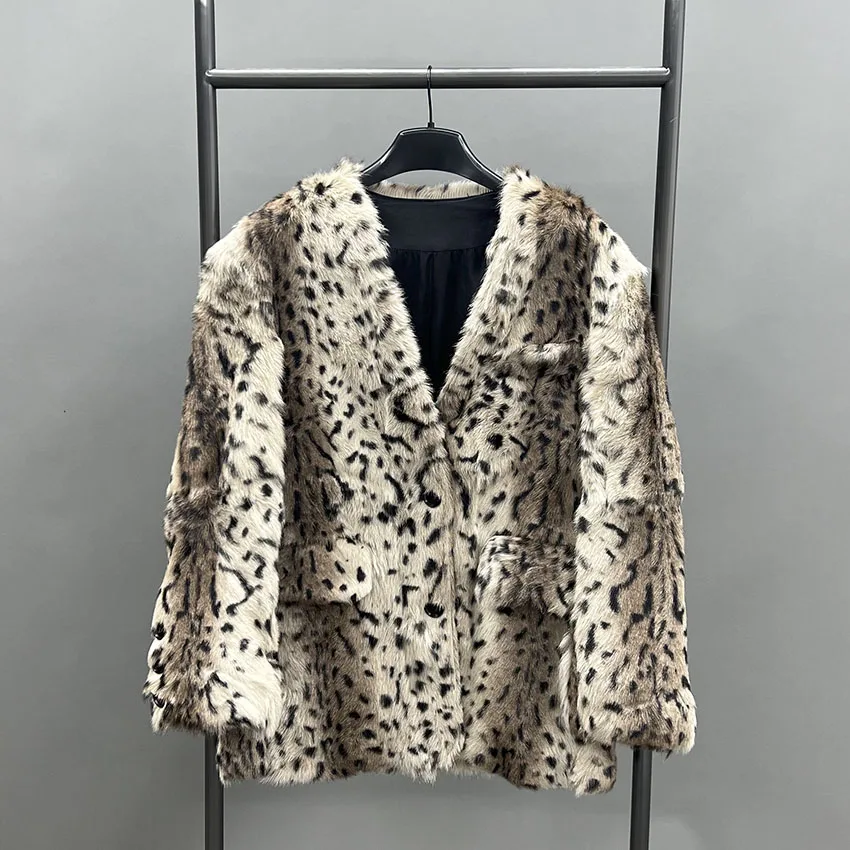 Janefur ผู้หญิง Shearling ขนสัตว์ฤดูหนาวเสือดาวจุดพิมพ์เสื้อขนสัตว์หนาหนาปุย JFB9-25011