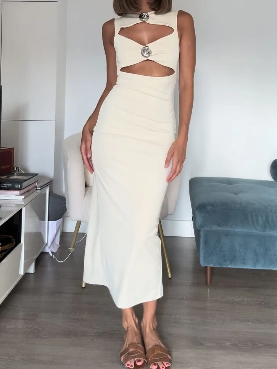 Fashion Hollow-out Solid Long Dress Women Elegant Round Neck Seashell Decor Sleeveless Slim Dresses 2024 Lady Summer Party Robes