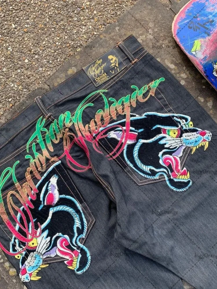 Jeans da uomo streetwear Y2K pantaloni in denim vintage a gamba dritta teschio rosa design con stampa fiamma vestibilità ampia moda retrò punk hip hop