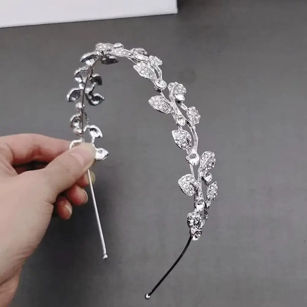 مادة سبيكة إكسسوارات شعر الزفاف حجر الراين كريستال الذهب والفضة اللون أغطية الرأس الزفاف تصميم ورقة تصميم زهرة