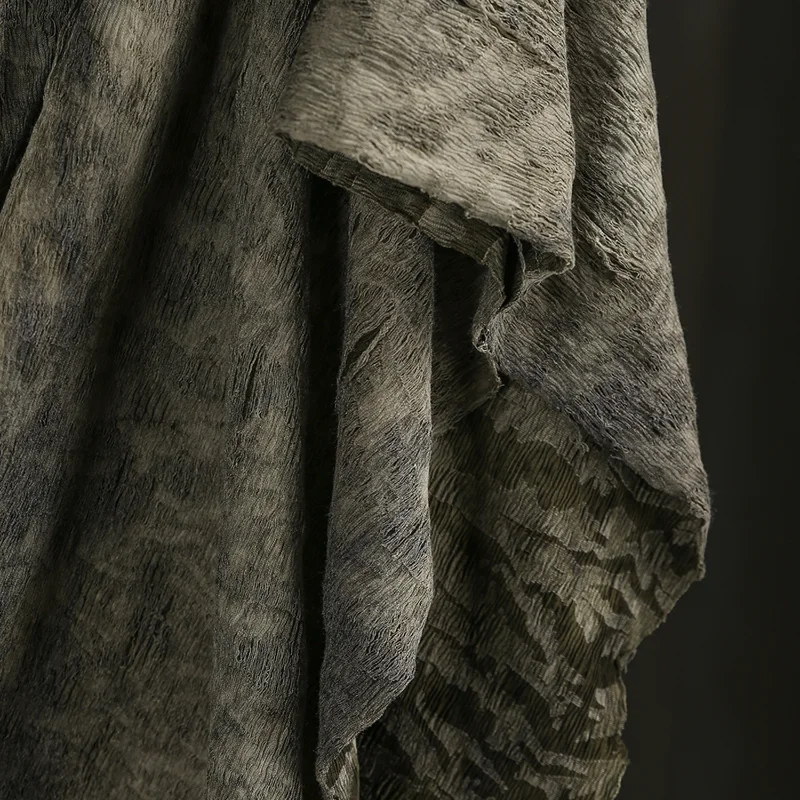 Tingimento de nuvem verde vintage, tecido de malha de textura desgastada, tecido de designer de roupas de reconstrução tridimensional vintage