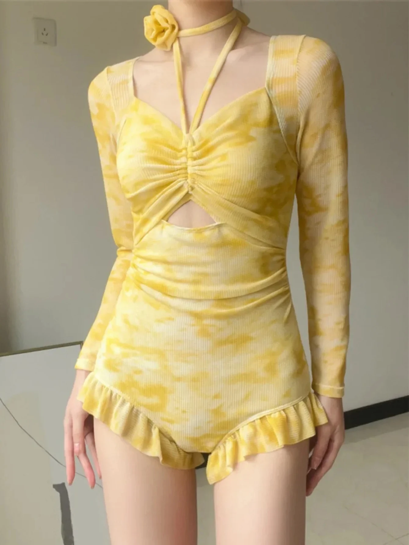 Monos con cuello Halter y teñido anudado para mujer, moda coreana de verano, mono elegante de manga larga con volantes para la playa