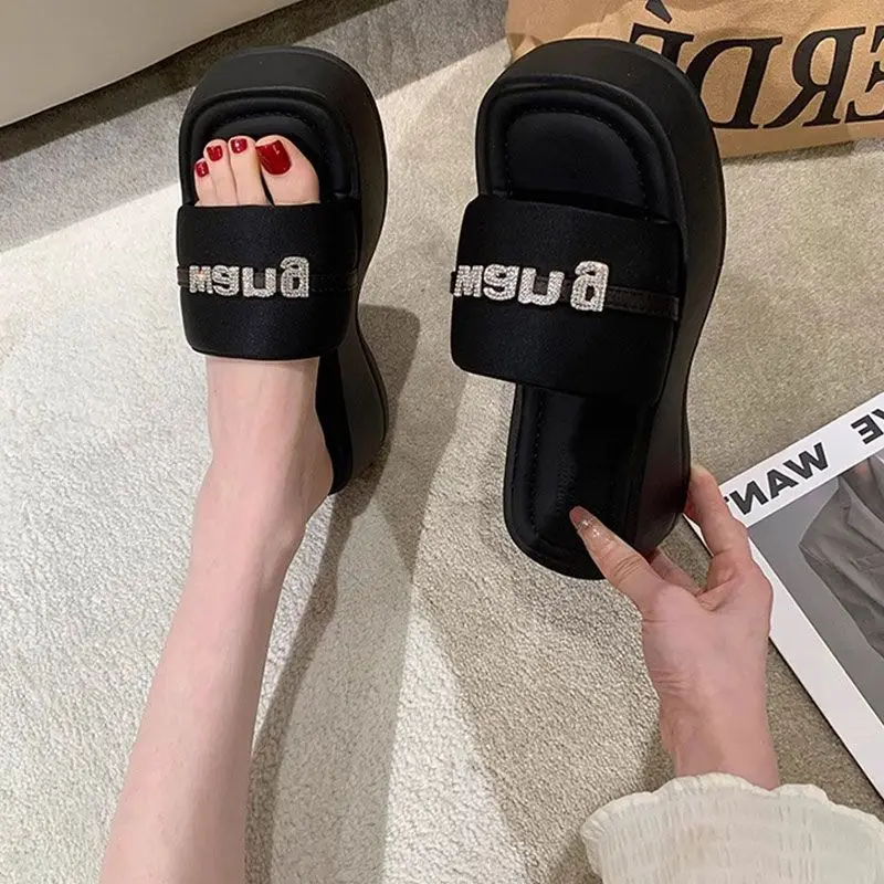 Summer Slippers Women Wear Summer Black Thick Soled Flip-flops Beach Sandals Wedge Heels Increase Sandals Women\'s Shoes