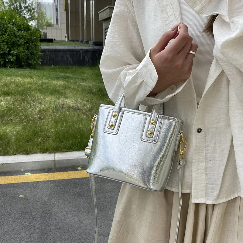 Top Quality Leather Handbag And Purse Female Bag Luxury Designer Small Bucket Shoulder Crossbody Bag Luxury Silver Day Clutches