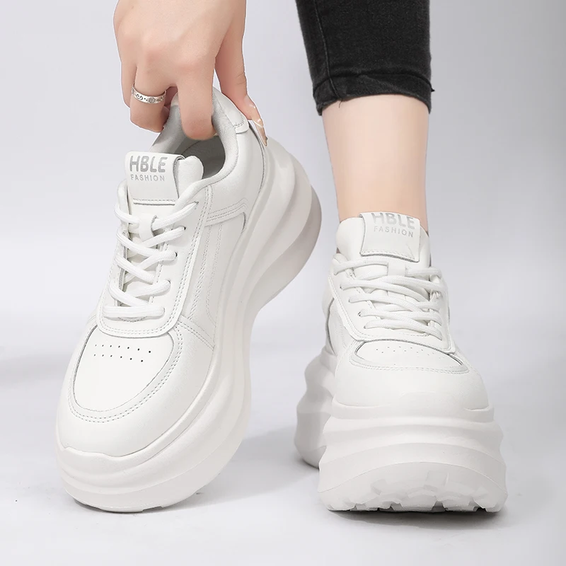 Origineel ontwerp Hoge kwaliteit Street Sport Style Sneakers voor damesschoenen Witte tieners Dagelijkse kleding Hoogte toenemende schoenen