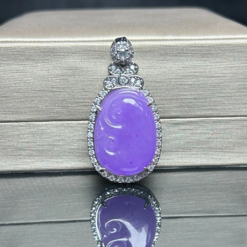 

Purple Ruyi Small Pendant, Elegant Temperament and Fashionable Jade Pendant.