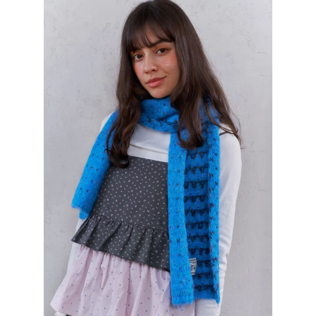 

2025New Double sided Wave Solid Color Knitted Women's Scarf must-have for cold resistance warm scarf with thickened tassel shawl