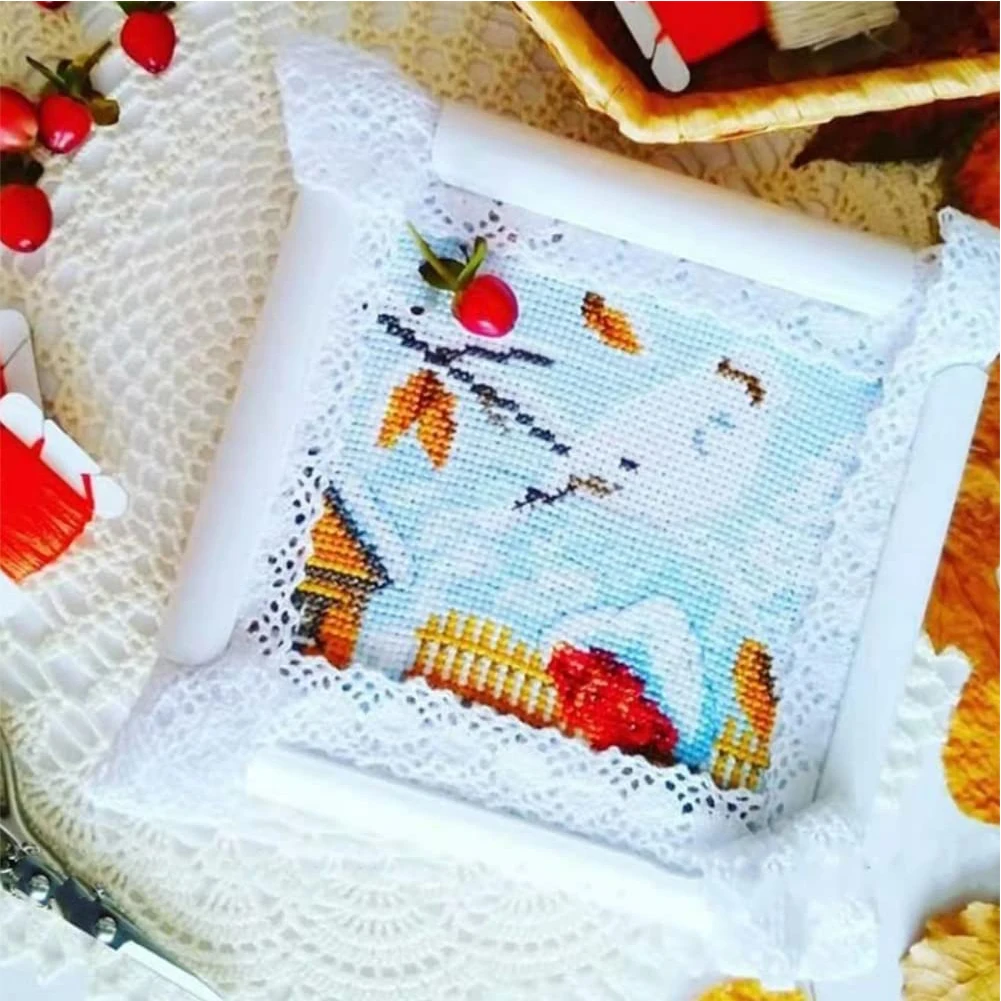 

Cross Stitch Hoops Frames Plastic Rectangular Cross Stitch Hoop White Embroidery Clip Frame for Cross Stitching Quilting