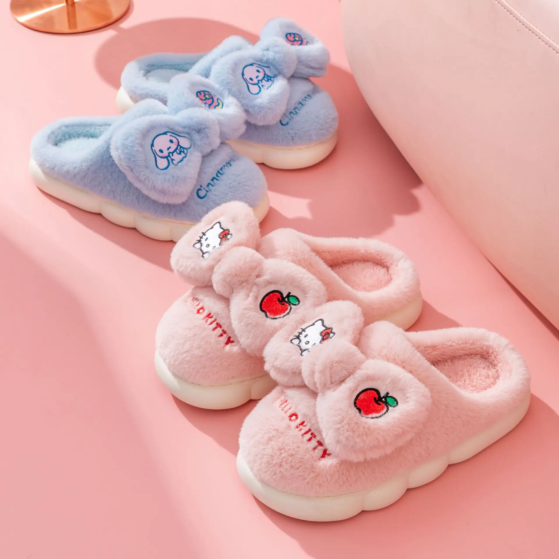 

Sanrio Cinnamoroll Kuromi Cotton Slippers Warm and Cute Home Furry Slippers Gift for Women and Parents in Autumn and Winter